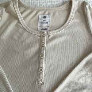 Teen long sleeve henly top